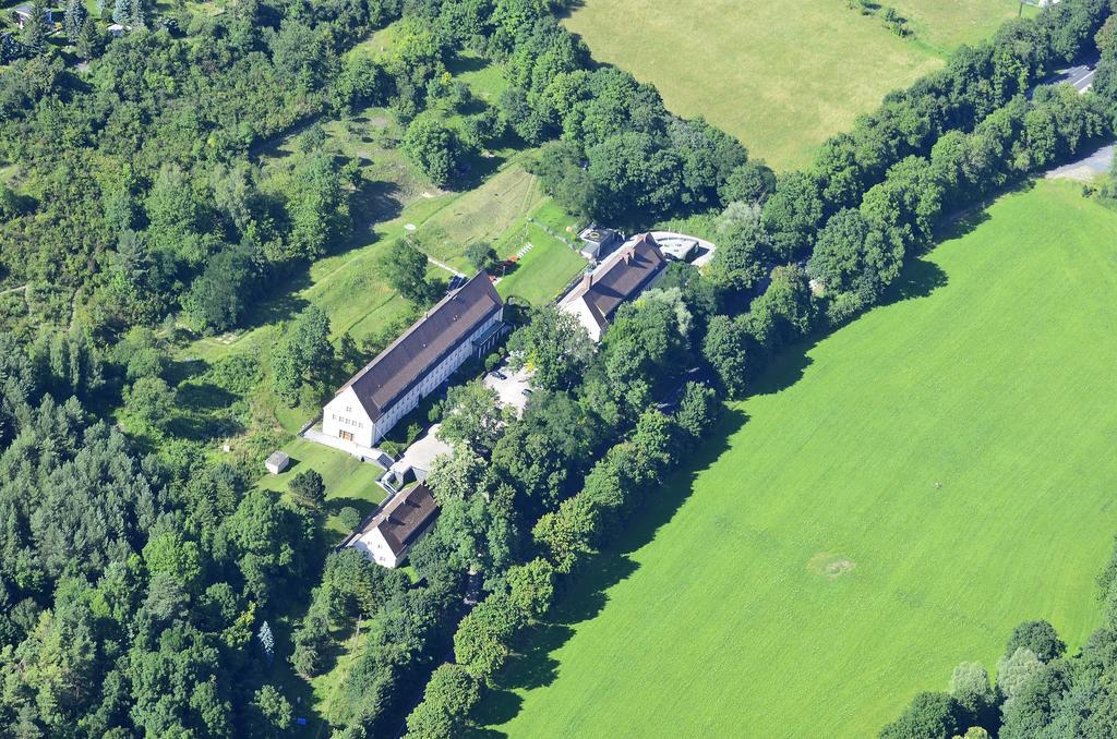 Land- Und Golfhotel Alte Fliegerschule Eisenach Exteriér fotografie