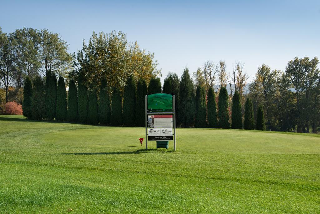 Land- Und Golfhotel Alte Fliegerschule Eisenach Exteriér fotografie