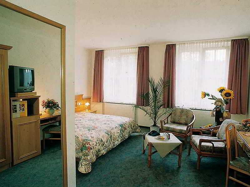 Land- Und Golfhotel Alte Fliegerschule Eisenach Exteriér fotografie