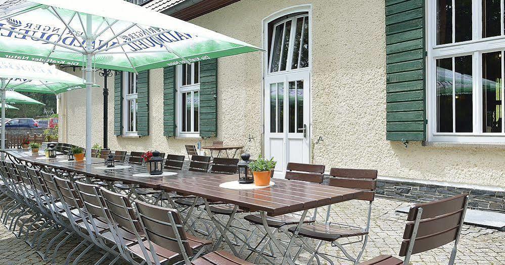 Land- Und Golfhotel Alte Fliegerschule Eisenach Exteriér fotografie